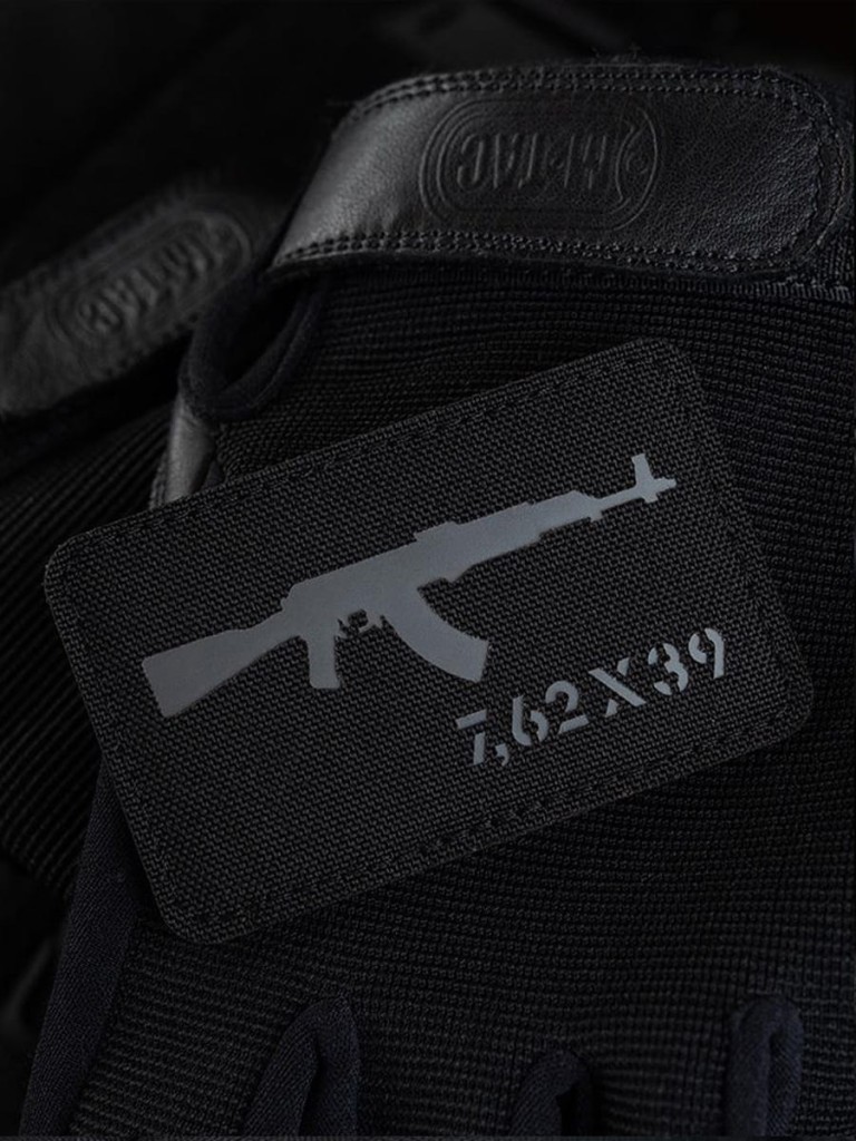 M-Tac_Naszywka_AKM_7-62x39_Laser_Cut_BlackGrey_galeria_SKLEP_03.jpg