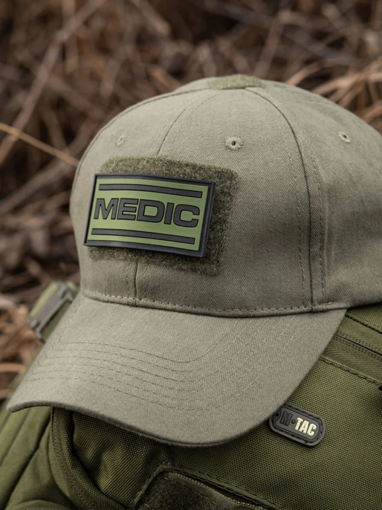 M-Tac_Naszywka_Medic_PVC_BlackOlive_galeria_SKLEP_04.jpg