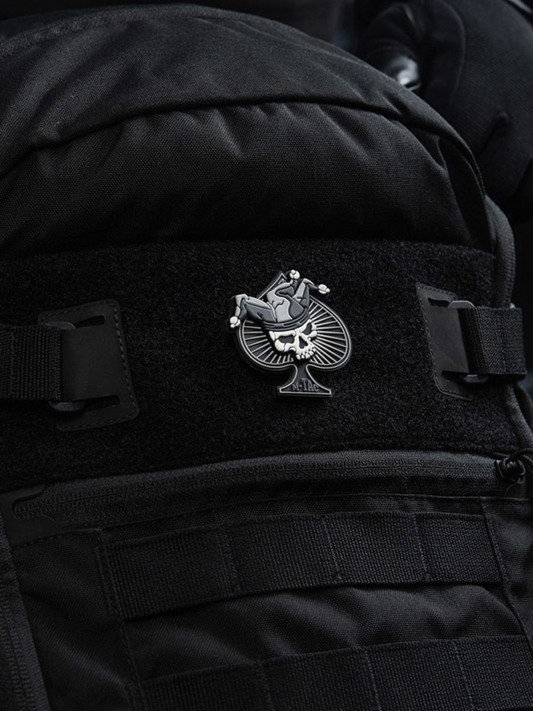 M-Tac_Naszywka_Ace_of_Spades_3D_PVC_BlackWhite_galeria_SKLEP_06.jpg