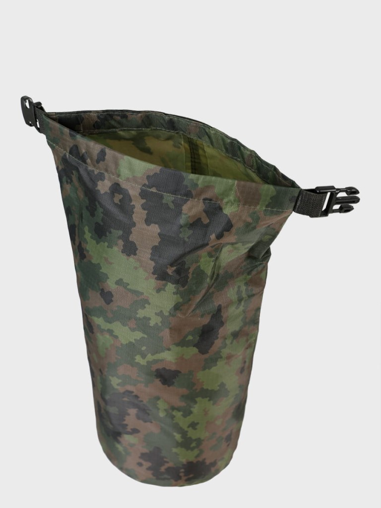 MFH_Worek_wodoodporny_4L_M05_camo_galeria_sklep_09.jpg