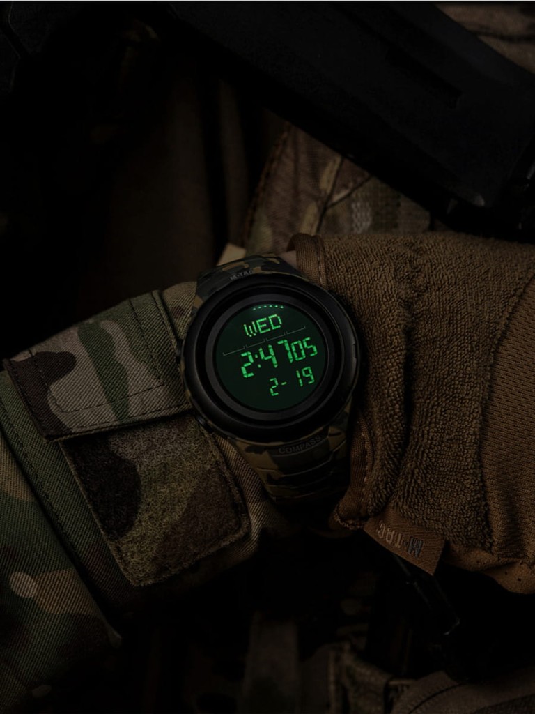 M-Tac_Zegarek_Taktyczny_2166_Camo_galeria_SKLEP_06.jpg