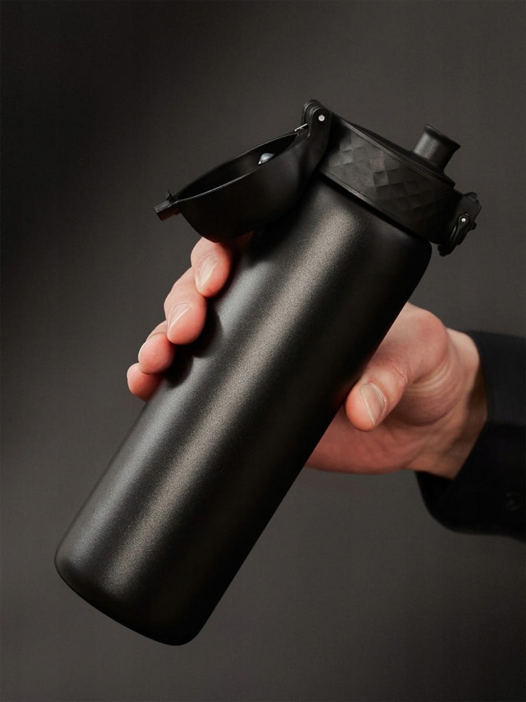 ION8_BUTELKA_BIDON_0_6L_I8SS600BLK_Black_galeria_sklep_03.jpg