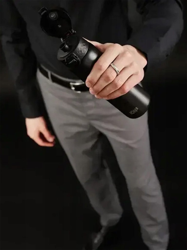 ION8_BUTELKA_BIDON_0_6L_I8SS600BLK_Black_galeria_sklep_06.jpg
