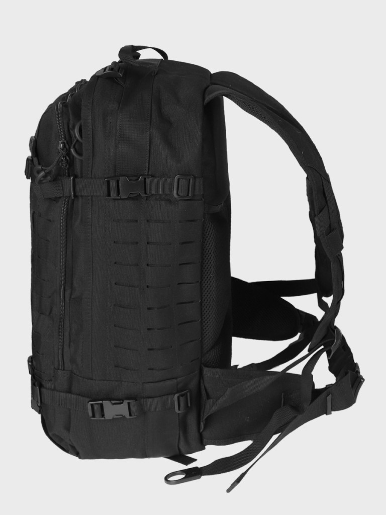 DOMINATOR_plecak_DEFENDER_czarny_2025_galeria_sklep_03.jpg